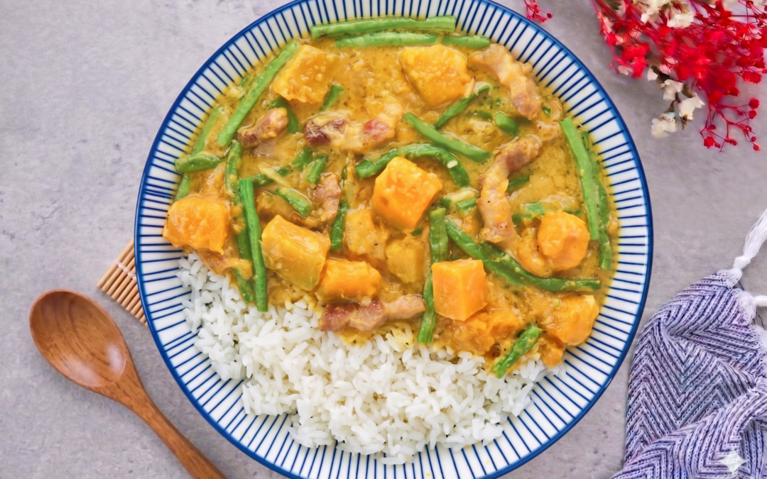 Creamy Coconut Pumpkin Stew (Ginataang Kalabasa at Sitaw)